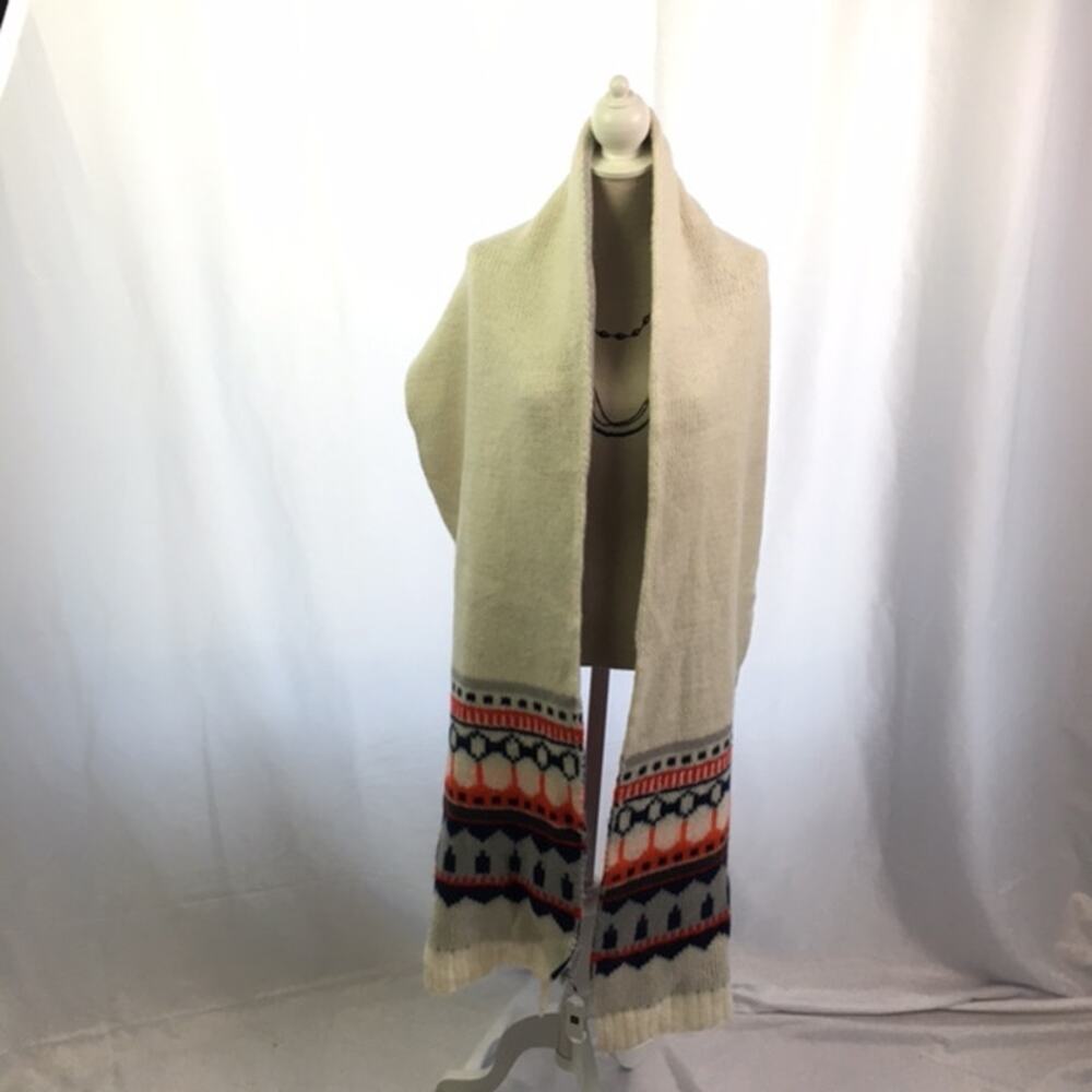 GAP Reversible Blanket Scarf Gray White
